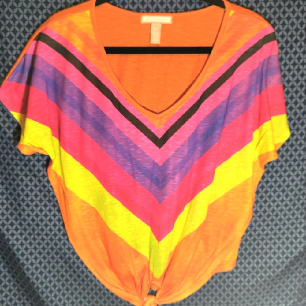 Wearevs - Orange short sleeve t-shirt with colorful chevrons. Size- Xl
